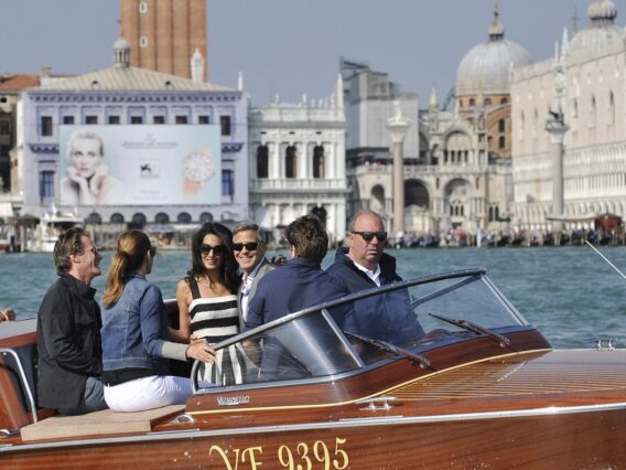 George-Clooney-Alamuddin-Venedik-Turu-WTS-2025